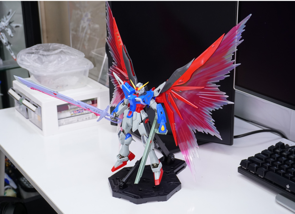 MG 1/100 ZGMF-X42S 데스티니 건담 (익스트림 블래스트 모드)